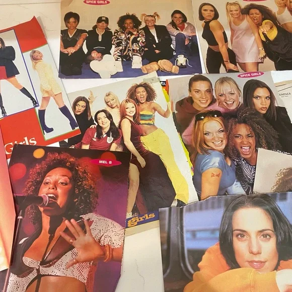 Vintage Spice Girls Magazine Clippings and a Lisa frank folder - Picture 3 of 8